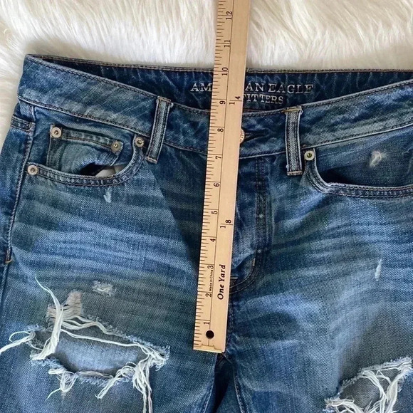 American Eagle perfectly distressed boy crop jean | 4 Button Fly - Picture 5 of 7